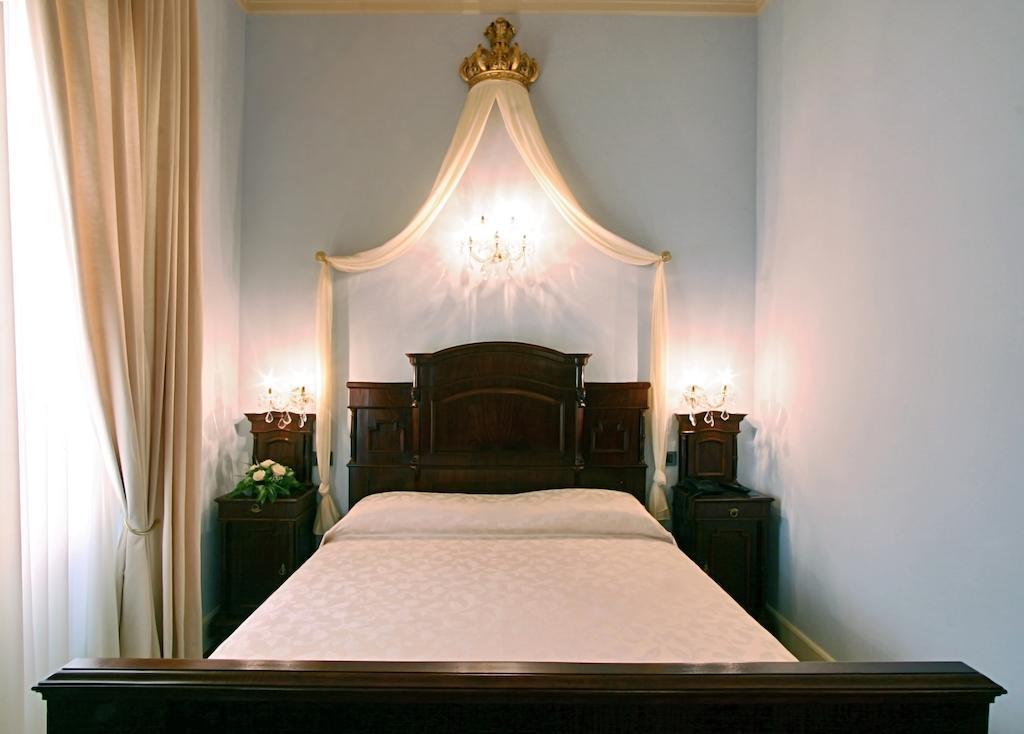 Hotel Villa Borghesi Corte dei Cortesi Room photo